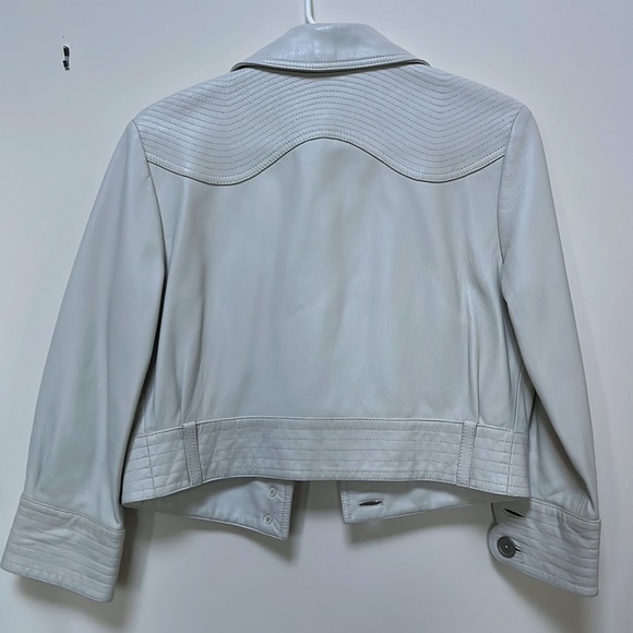 Taiwanese designer: Isabelle Wen - Picture 2 of 10